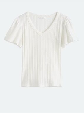 Lush White V-Neck Flutter Sleeve Knit Top Size Large